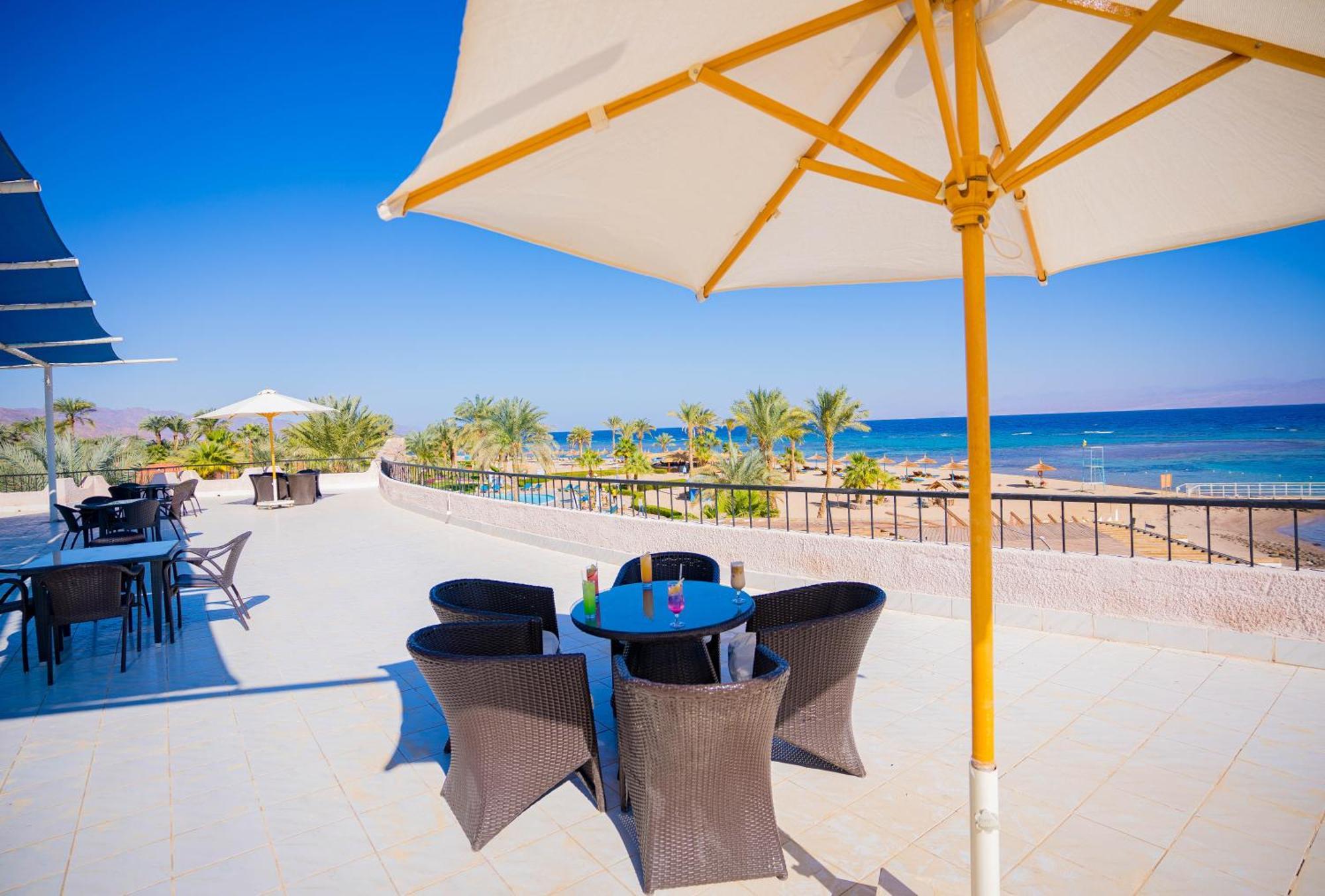 Club 4*